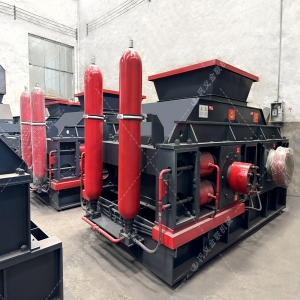 低转速高压力对辊制砂机，凭什么成为高品质机制砂的 “粒形守护神”？