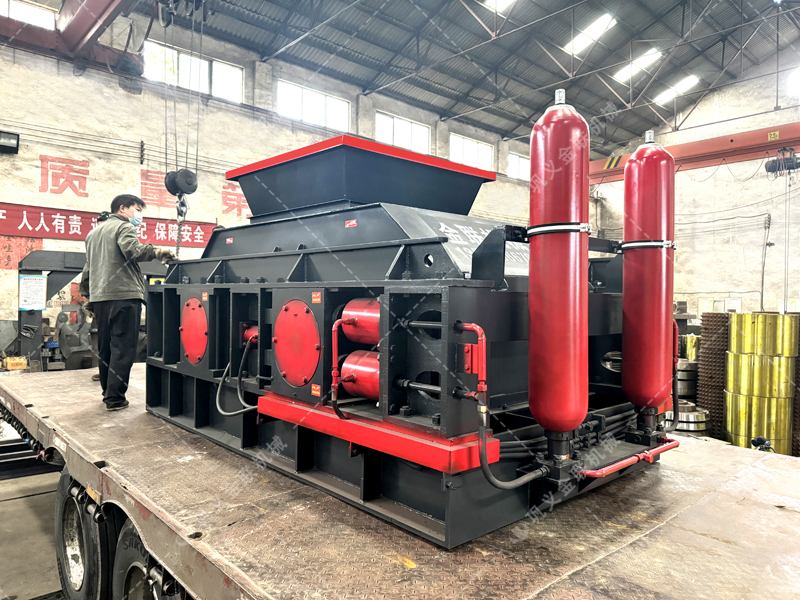 低转速高压力对辊制砂机,凭什么成为高品质机制砂的 “粒形守护神”? 低转速高压力对辊制砂机,凭什么成为高品质机制砂的 “粒形守护神”?