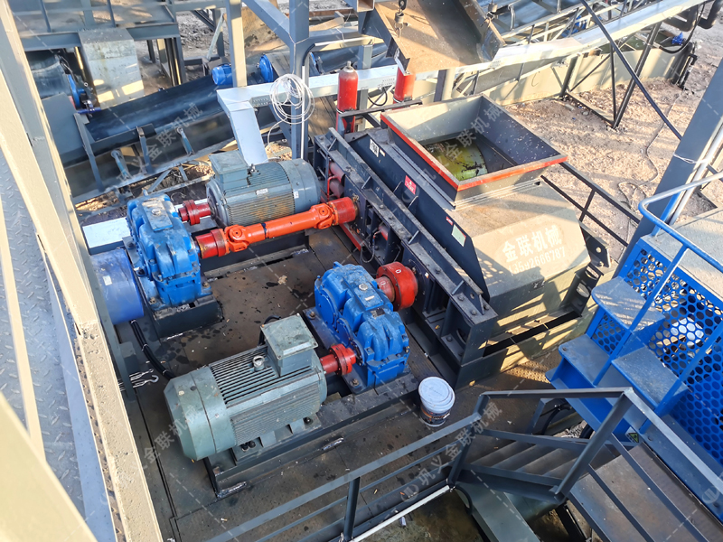 低转速高压力对辊制砂机,凭什么成为高品质机制砂的 “粒形守护神”? 低转速高压力对辊制砂机,凭什么成为高品质机制砂的 “粒形守护神”?