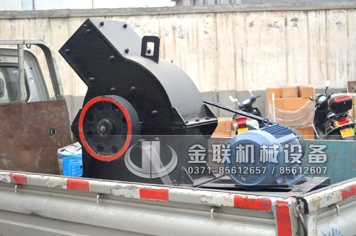 pc400x300小型锤式破碎机发货图片_发往山西_粉碎煤2