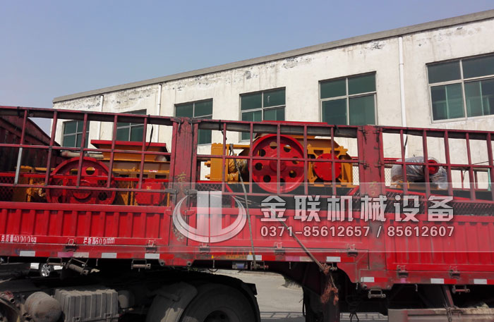 2台2PGC双齿辊破碎机发货图片_发往新疆哈密_破碎原煤7