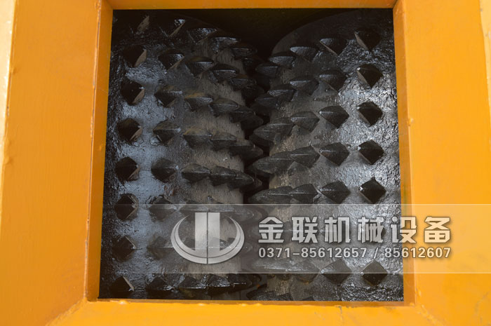 2pgc450*500双齿辊破碎机发货图片_发往内蒙古赤峰_破碎煤2