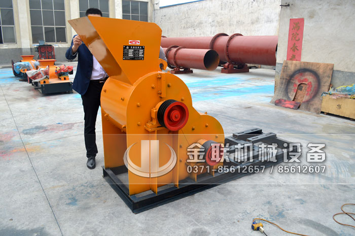 SCF600X600双级粉碎机发货图片_发往山东滨州_破碎电石渣1