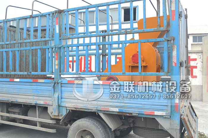 小型双级粉碎机和双齿辊易损件发货图片7