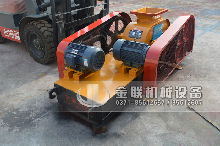 2pg400X250小型对辊破碎机发货图片_发往湖南长沙_破碎石英沙3