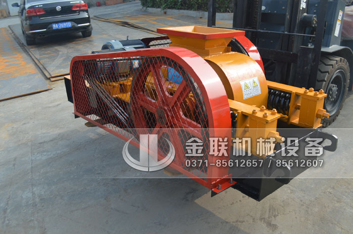 2pg400X250小型对辊破碎机发货图片_发往湖南长沙_破碎石英沙5