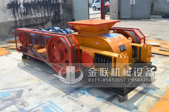 2PG610X400对辊破碎机发货图片_发往福建龙岩_鹅卵石制沙4