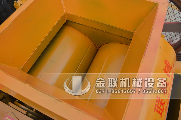 2PG400X400小型对辊破碎机发货图片_发往山东鄹平_破碎焦炭