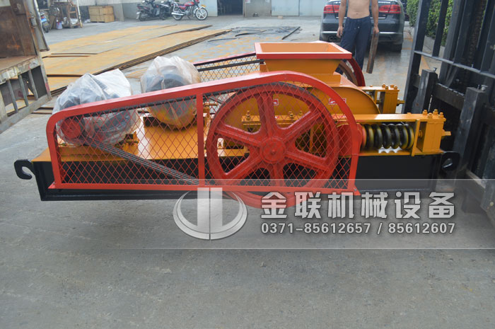 2PG400X400小型对辊破碎机发货图片_发往山东鄹平_破碎焦炭6
