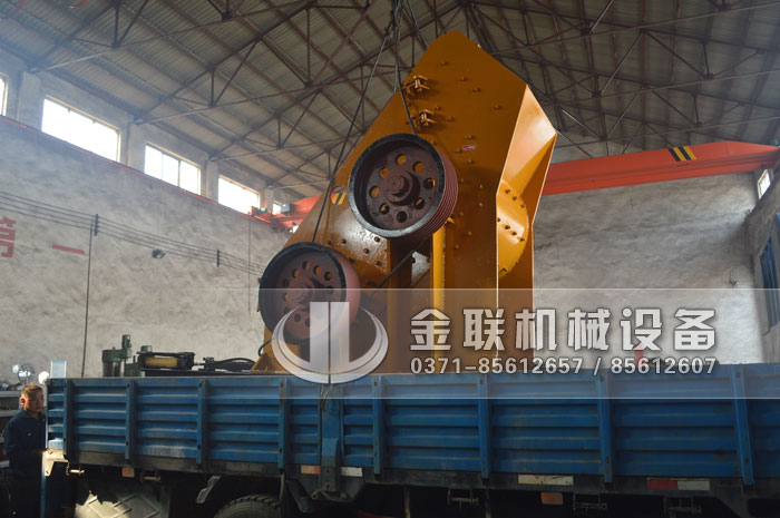 SCF1100X1000大型双级粉碎机发货图片_发往甘肃平阳_破碎煤矸石4