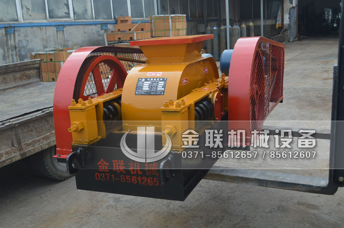 2PG400X250小型对辊破碎机发货图片_发往江苏苏州_破碎硅铁3