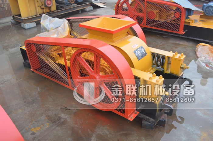 2PG400X250小型对辊破碎机发货图片_发往福建泉州_破碎石英砂11