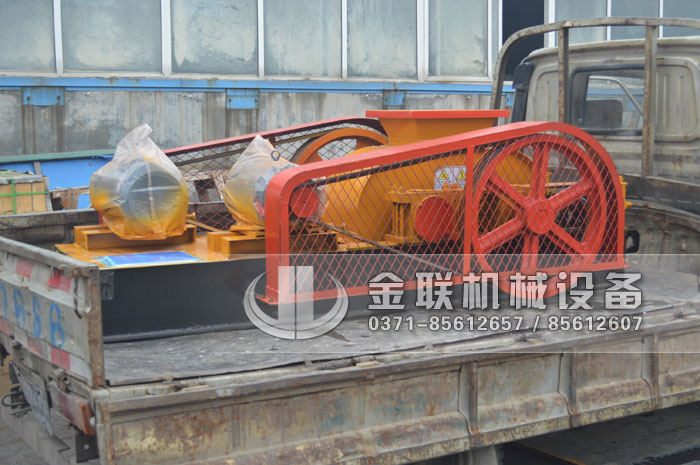 2PG400X250小型对辊破碎机发货图片_发往福建泉州_破碎石英砂55