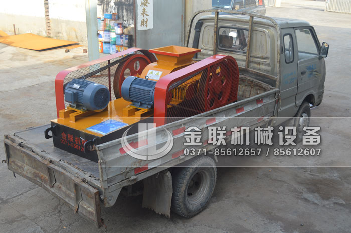 2PGC400X250小型双齿辊破碎机发货图片_发往江苏徐州_破碎玻璃77