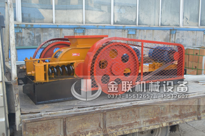 2PGC400X250小型双齿辊破碎机发货图片_发往江苏徐州_破碎玻璃55