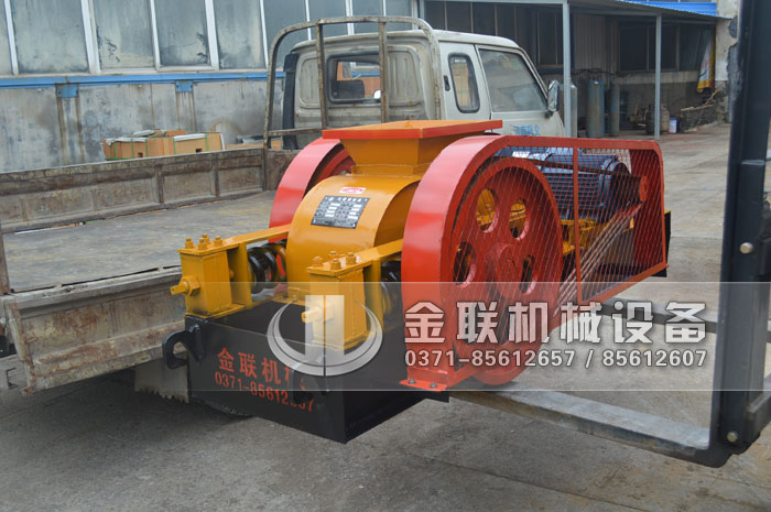 2PGC400X250双齿辊破碎机发货图片_发往安徽蚌埠_破碎玻璃3