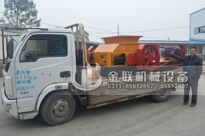 2PGC0609双齿辊破碎机发货图片_发往青海格尔木_破碎镍矿7
