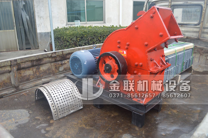 PC200x300小型锤式破碎机发货图片_发往河北唐山_粉碎化肥3