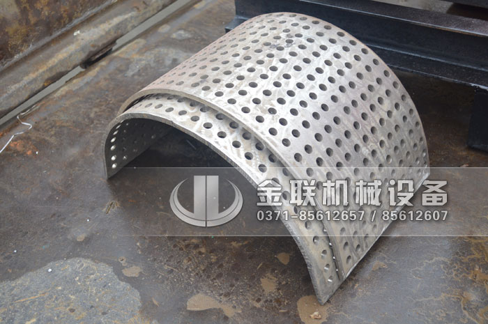 PC200x300小型锤式破碎机发货图片_发往河北唐山_粉碎化肥4