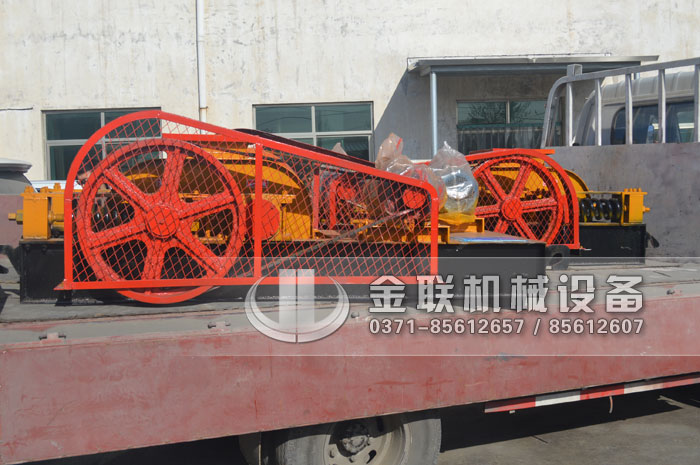 2PGC400X400双齿辊破碎机发货图片_发往广西百色_破碎锰矿8