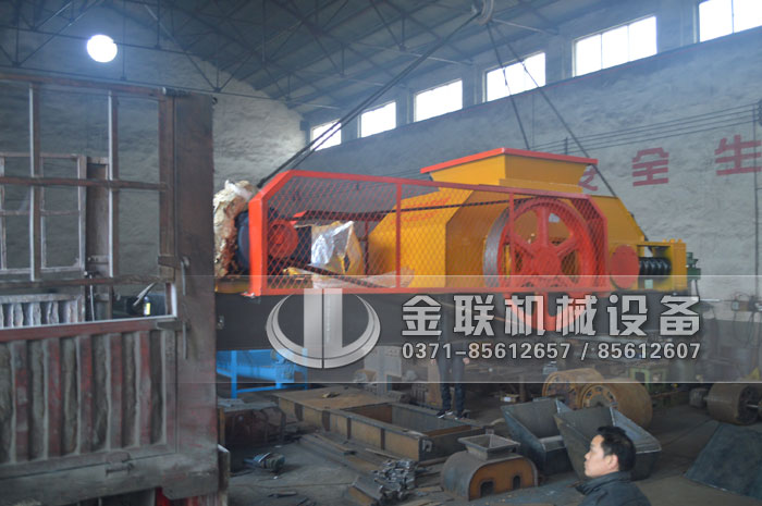 2PGC900X900双齿辊破碎机发货图片_发往内蒙古乌海_粉碎煤4
